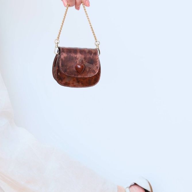 MINI BOLSO BRONZO ARDENTE – COLECCIÓN AMORE LENTO