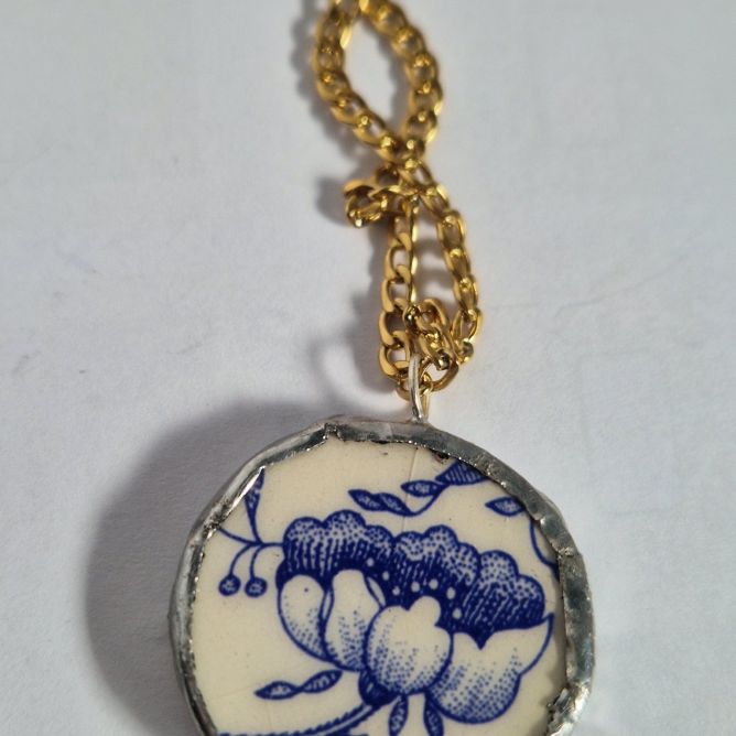 Handmade Pendant Fiore Blu - Italian Porcelain