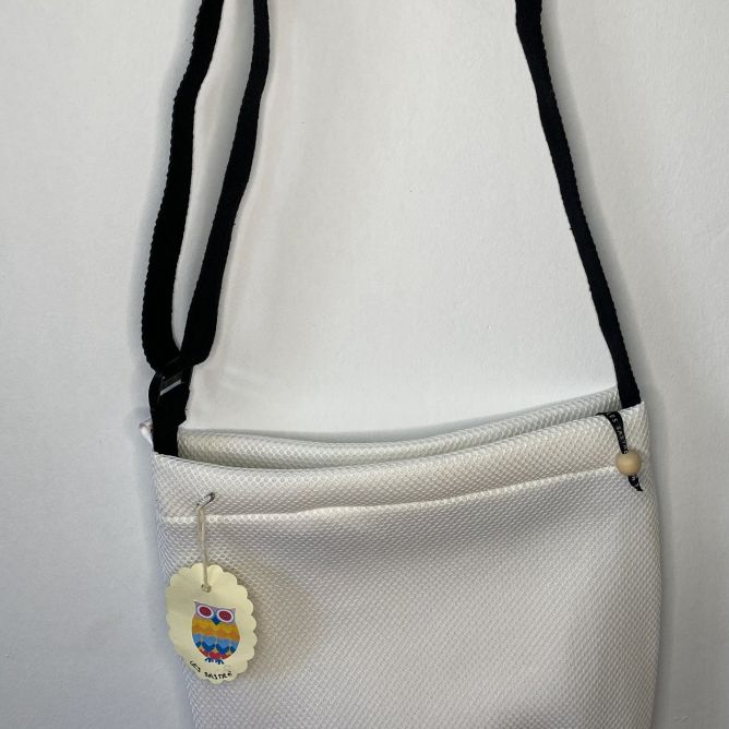 Handmade Bag Made of Plain 3D Fabric in White 2