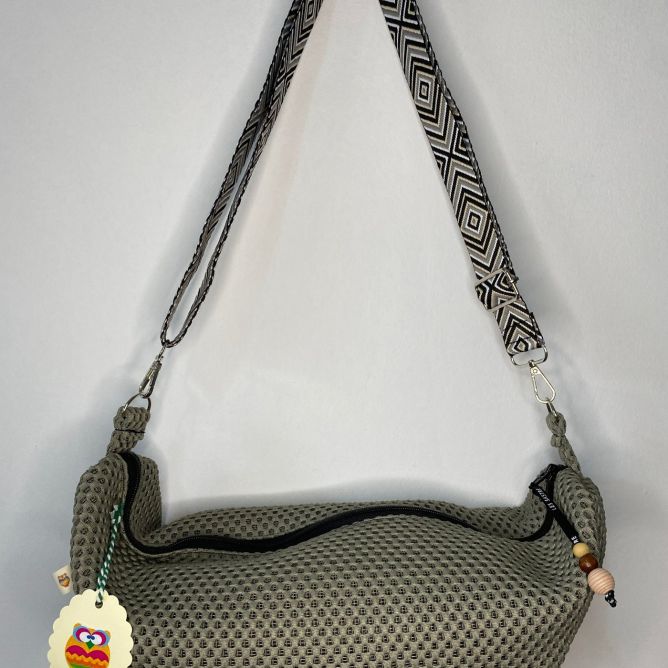 Bolsa Lua Verde Feita à Mão