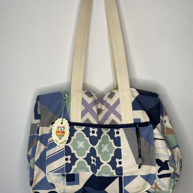 Large capacity handmade bag