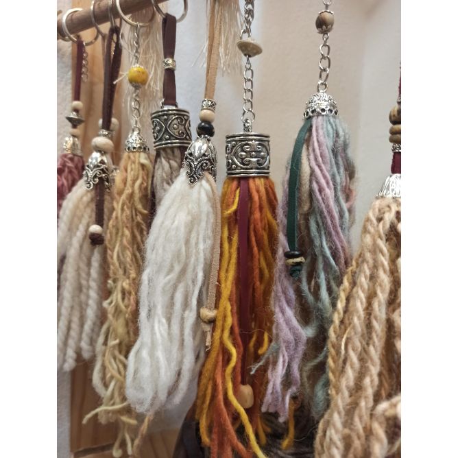 Wool tassel keychain | Handmade merino wool keychain | Boho bag charm | Handmade natural gift