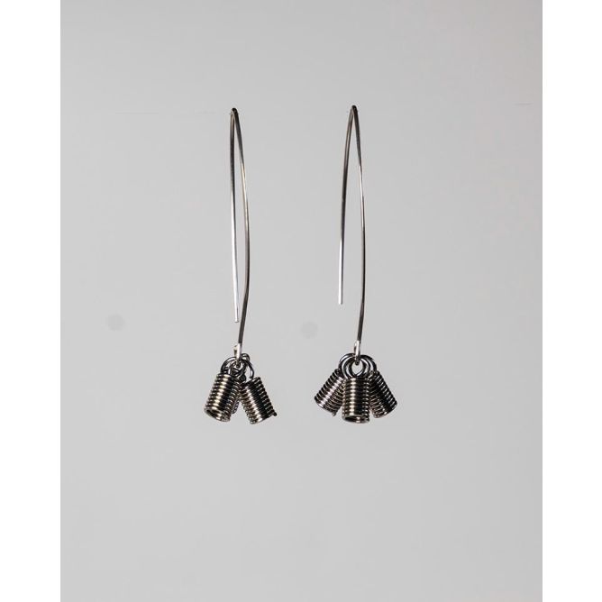 pendientes originales,pendientes de acero,pendientes de muelles,pendientes ligeros,pendientes de color plata,pendientes largos,