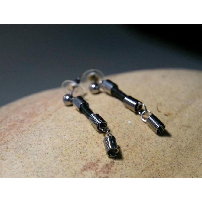 earrings with springs