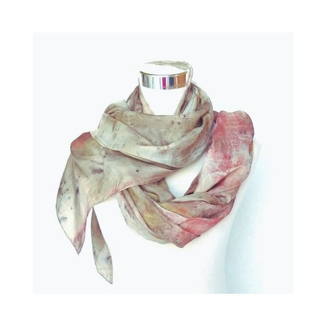 Bufanda de seda bohemia de gran tamaño para amantes de la botánica: envoltura con estampado de hojas para entusiastas de la naturaleza con estilo