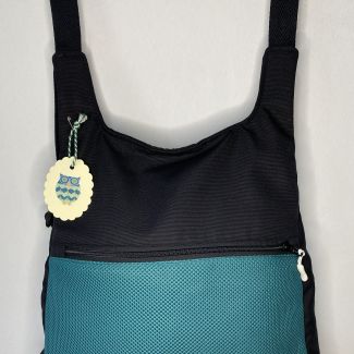 Adjustable backpack, black and green