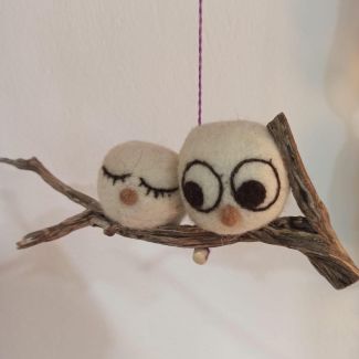 Pareja de búhos  de la suerte Adorno de fieltro Decoración con lana hecho a mano
