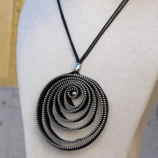 Collar espiral cremallera