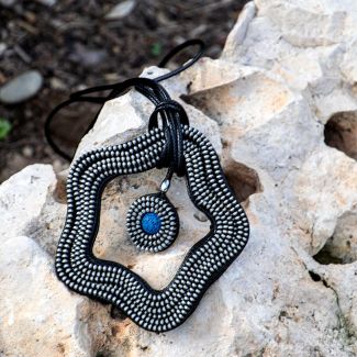 Collar original de cremalleras con forma de estrella 3