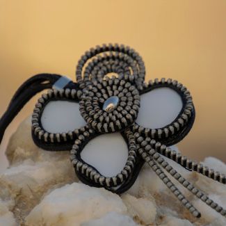 collar original