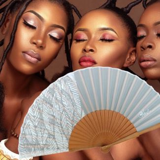 Abanico de mano de seda blanca, regalo de dama de honor pintado a mano, abanico plegable de alta calidad para bodas de verano, listo para enviar