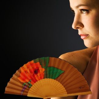 Abanico de seda pintado a mano: marrón tabaco