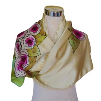 Chal de seda Art Nouveau: chal de satén floral pintado a mano
