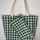 Maxibolsa de Diseño con Neceser Coordinado, estampado cuadros vichi verdes