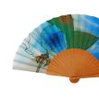 Abanico de seda azul pintado a mano: elegante abanico plegable español con motivos florales 3