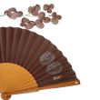 Abanico plegable de seda marrón: elegante accesorio pintado a mano con detalles de pedrería. 2