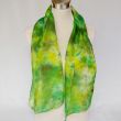 Bufanda de seda verde limón fresca y brillante, pintada a mano, regalo para hija 6